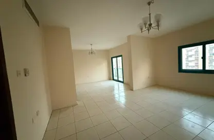 شقة - 3 غرف نوم - 3 حمامات للايجار في المجاز 2 - المجاز - الشارقة