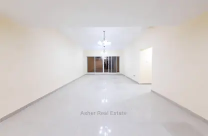 Empty Room image for: Apartment - 2 Bedrooms - 2 Bathrooms for rent in Al Murjan Tower - Al Majaz 2 - Al Majaz - Sharjah, Image 1