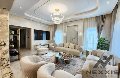 Villa - 2 Bedrooms - 3 Bathrooms for rent in District 16 - Jumeirah Village Circle - Dubai