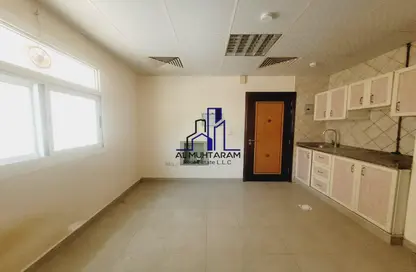 Apartment - Studio - 1 Bathroom for rent in Fire Station Road - Muwaileh - Sharjah