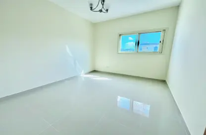 Apartment - 2 Bedrooms - 2 Bathrooms for rent in The Square 2 - Muwaileh Commercial - Sharjah