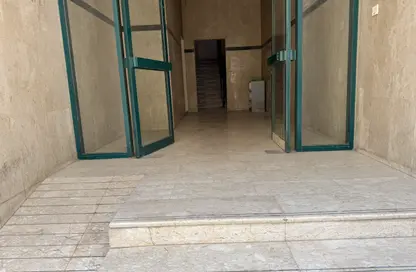 عمارة بالكامل - استوديو - 4 حمامات للبيع في تجارية مويلح - الشارقة