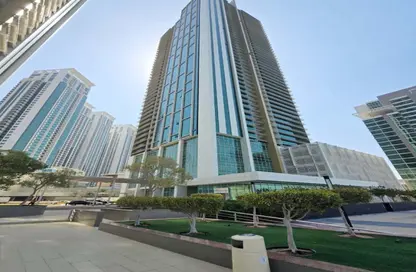 Apartment - 3 Bedrooms - 5 Bathrooms for rent in Tala Tower - Marina Square - Al Reem Island - Abu Dhabi