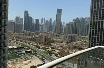 Apartment - 1 Bedroom - 2 Bathrooms for rent in Burj Al Nujoom - Downtown Dubai - Dubai