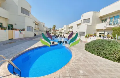 Pool image for: Villa - 6 Bedrooms - 5 Bathrooms for rent in Al Safa 2 Villas - Al Safa 2 - Al Safa - Dubai, Image 1