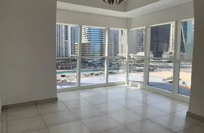 عمارة بالكامل - 2 غرف نوم - 3 حمامات للايجار في برج البتها - الخليج التجاري - دبي