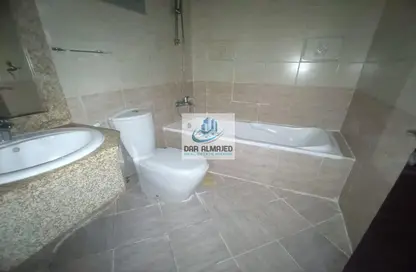Apartment - 1 Bedroom - 2 Bathrooms for rent in Al Nahda Complex - Al Nahda - Sharjah