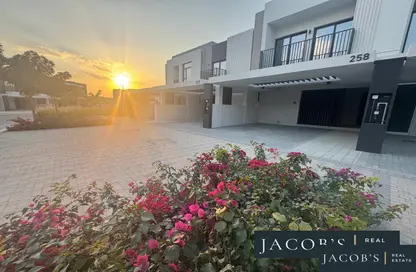 Villa - 3 Bedrooms - 4 Bathrooms for sale in Greenview - EMAAR South - Dubai South (Dubai World Central) - Dubai