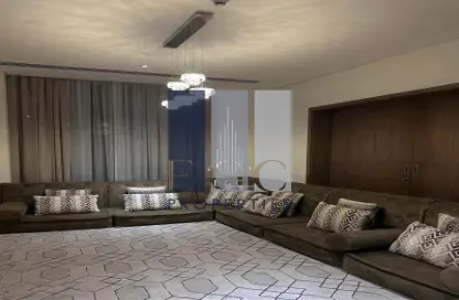 Villa - 5 Bedrooms - 7 Bathrooms for sale in West Yas - Yas Island - Abu Dhabi