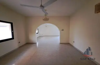 Villa - 5 Bedrooms - 6 Bathrooms for rent in Al Safa - Dubai