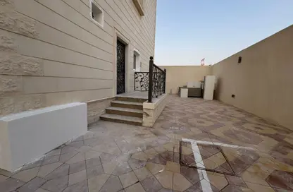 شقة - غرفة نوم - 1 حمام للايجار في مدينة الرياض - أبوظبي