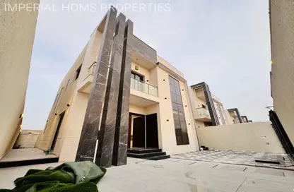 Villa - 4 Bedrooms - 6 Bathrooms for rent in Al Helio 2 - Al Helio - Ajman