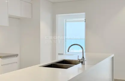 شقة - 4 غرف نوم - 6 حمامات للايجار في قرية الحد - جزيرة السعديات - أبوظبي