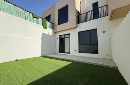Villa - 2 Bedrooms - 4 Bathrooms for rent in Nasma Residence - Al Tai - Sharjah