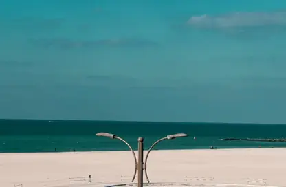 شقة - غرفة نوم - 1 حمام للايجار في مساكن كورنيش عجمان - طريق كورنيش عجمان - عجمان