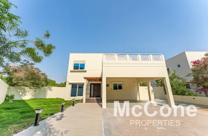 Villa - 5 Bedrooms - 6 Bathrooms for sale in Meadows 9 - Meadows - Dubai
