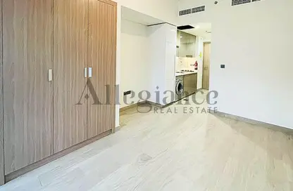 Empty Room image for: Apartment - 1 Bathroom for rent in Azizi Riviera 23 - Meydan One - Meydan - Dubai, Image 1