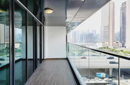 Apartment - 1 Bedroom - 2 Bathrooms for rent in SOL Bay - Business Bay - Dubai