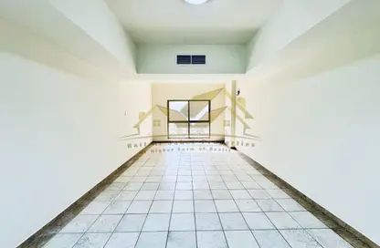 Apartment - Studio - 1 Bathroom for rent in Al Karama - Dubai