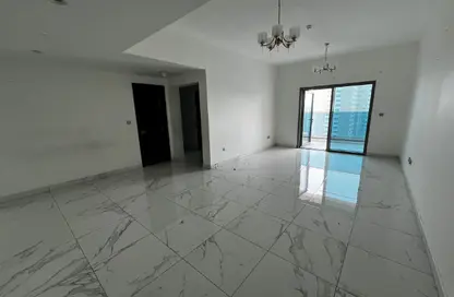 Apartment - 3 Bedrooms - 4 Bathrooms for rent in Al Majaz 1 - Al Majaz - Sharjah