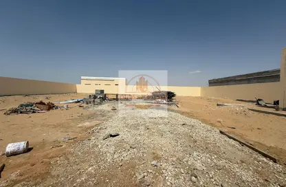 أرض - استوديو للايجار في الصجعة الصناعية - آلصجعه - الشارقة