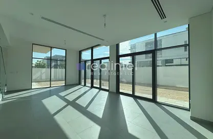 فيلا - 4 غرف نوم - 6 حمامات للايجار في مروج الفرجان شرق - الفرجان - دبي