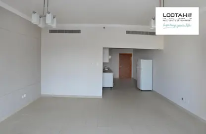 Empty Room image for: Apartment - 1 Bathroom for rent in Maples 2 - Al Raffa - Bur Dubai - Dubai, Image 1