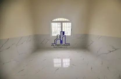 شقة - 1 حمام للايجار في طريق فاير ستاشن - مويلح - الشارقة