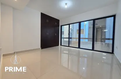 Apartment - 1 Bedroom - 1 Bathroom for rent in Delma Street - Al Mushrif - Abu Dhabi