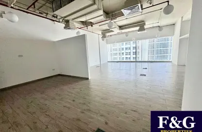 Office Space - Studio - 1 Bathroom for rent in The Burlington - Business Bay - Dubai