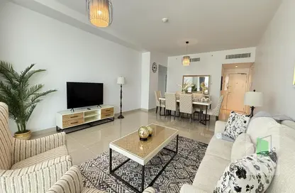 Apartment - 2 Bedrooms - 2 Bathrooms for rent in Etihad Tower 2 - Etihad Towers - Corniche Road - Abu Dhabi