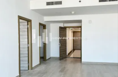 Apartment - 1 Bedroom - 2 Bathrooms for rent in Bloom Towers C - Bloom Towers - Jumeirah Village Circle - Dubai
