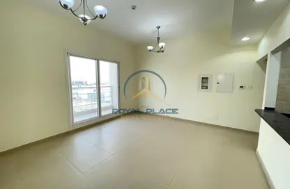 Apartment - 2 Bedrooms - 2 Bathrooms for rent in Daman 1 Building - Dubai South (Dubai World Central) - Dubai