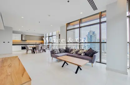 Living / Dining Room image for: Apartment - 3 Bedrooms - 4 Bathrooms for rent in No.9 - Dubai Marina - Dubai, Image 1