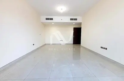 Apartment - 2 Bedrooms - 3 Bathrooms for rent in Al Falah Street - City Downtown - Abu Dhabi
