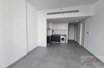 شقة - غرفة نوم - 2 حمامات للايجار في ذا لينك - إيست فييليدج - الجادة - الشارقة