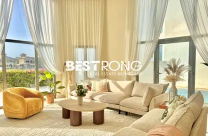 Villa - 4 Bedrooms - 6 Bathrooms for rent in Garden Homes Frond B - Garden Homes - Palm Jumeirah - Dubai