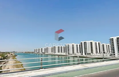 Water View image for: Apartment - 1 Bedroom - 2 Bathrooms for sale in Waters Edge - Yas Island - Abu Dhabi, Image 1