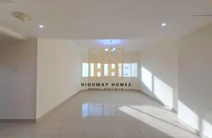 Apartment - 2 Bedrooms - 2 Bathrooms for rent in Street 20 - Al Nahda - Sharjah