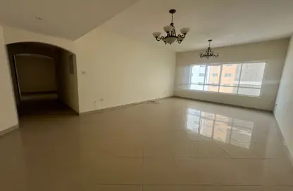 شقة - 2 غرف نوم - 4 حمامات للايجار في المجاز 3 - المجاز - الشارقة شقة - 2 غرف نوم - 4 حمامات للايجار في المجاز 3 - المجاز - الشارقة