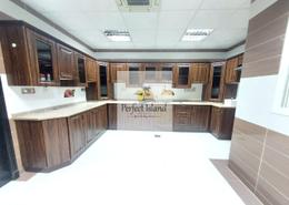 Apartment - 2 bedrooms - 3 bathrooms for rent in Shakhbout City - Abu Dhabi