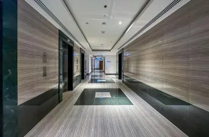 شقة - 2 غرف نوم - 3 حمامات للايجار في برج نورا - مدينة الحبتور - الخليج التجاري - دبي