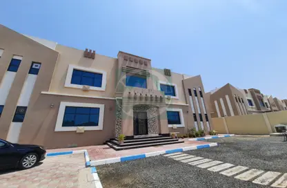 شقة - 1 حمام للايجار في مركز محمد بن زايد - مدينة محمد بن زايد - أبوظبي