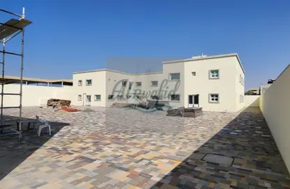 سكن عمال - استوديو - 8 حمامات للايجار في الصجعة الصناعية - الصجعة - الشارقة