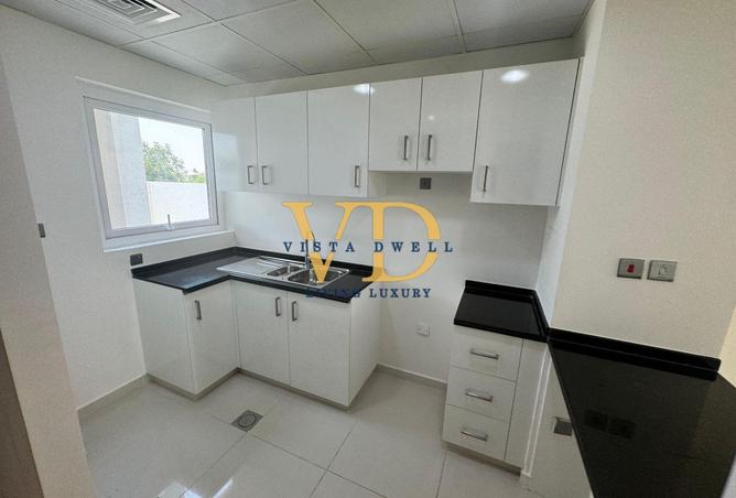 15813601 - صورة العقار 3