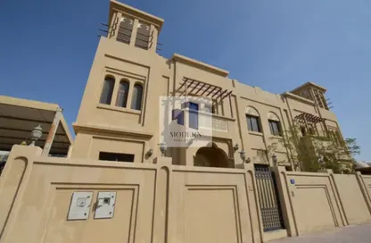 Villa - 5 Bedrooms - 6 Bathrooms for rent in Al Barsha 1 - Al Barsha - Dubai