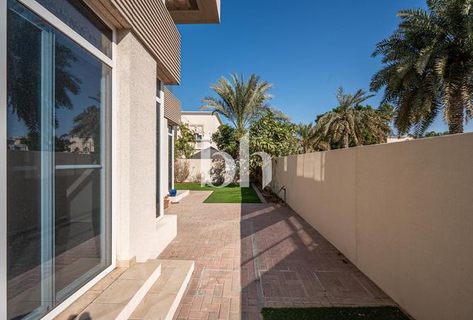 16028002 - Property Image 2