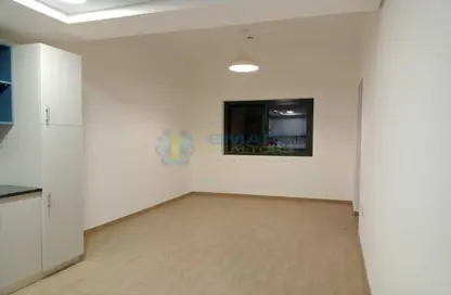 Empty Room image for: Apartment - 2 Bedrooms - 2 Bathrooms for sale in The Nook 1 - The Nook - Wasl Gate - Dubai, Image 1