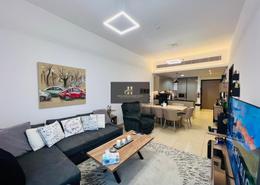 صورةغرفة المعيشة / غرفة الطعام لـ: شقة - 1 غرفة نوم - 2 حمامات للبيع في برج ريجيل - قرية الجميرا سركل - دبي, صورة 1