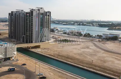 Apartment - 2 Bedrooms - 3 Bathrooms for sale in Marina Bay by DAMAC - Najmat Abu Dhabi - Al Reem Island - Abu Dhabi